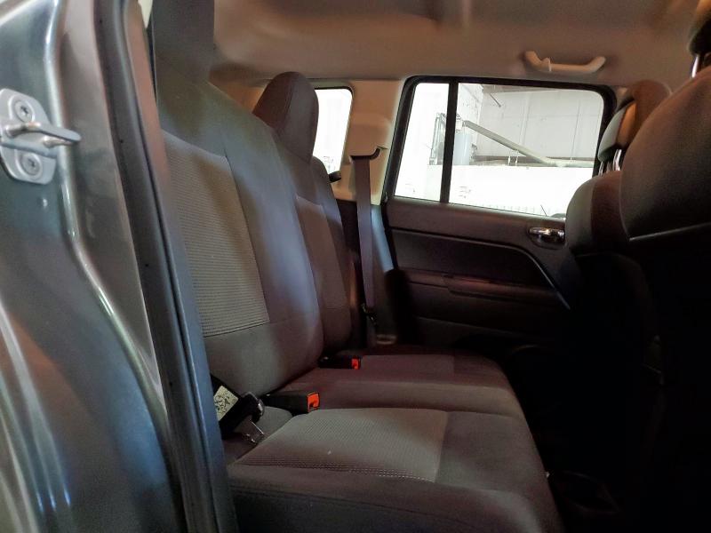 1J4NT1FA2BD272042 - 2011 JEEP COMPASS SPORT 石墨色 照片 10