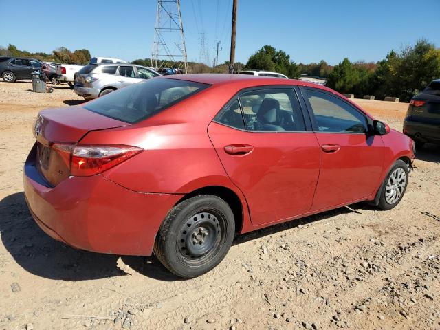 5YFBURHE8HP700285 - 2017 TOYOTA COROLLA L RED photo 3