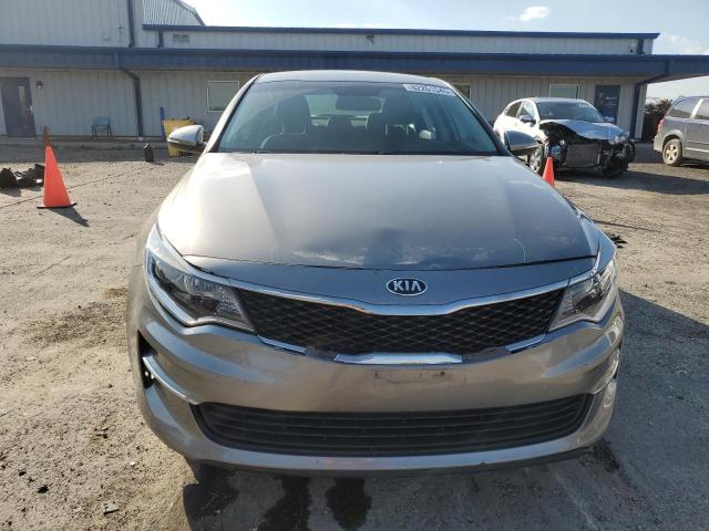 5XXGT4L36JG191037 - 2018 KIA OPTIMA LX 灰色 照片 5