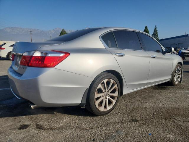 1HGCR3F87FA028982 - 2015 HONDA ACCORD EXL SILVER photo 3