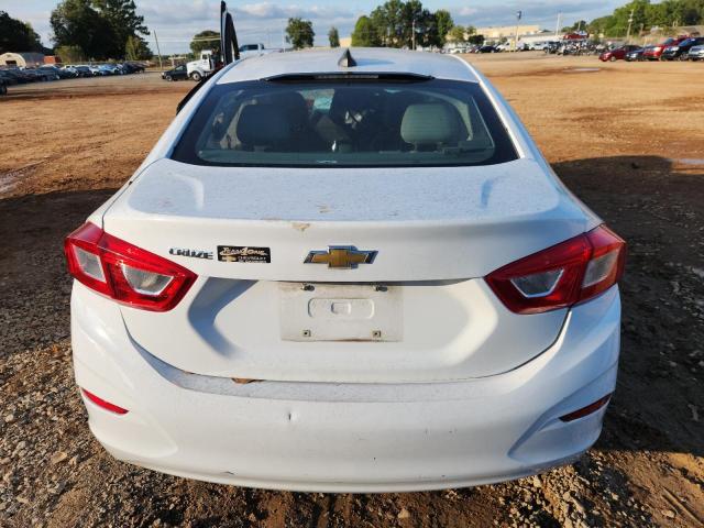 3G1BC5SM5HS517465 - 2017 CHEVROLET CRUZE LS Weiß Foto 6