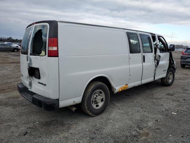 1GCHG39U441148075 - 2004 CHEVROLET EXPRESS G3 WHITE photo 10