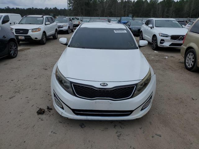 5XXGM4A72FG355085 - 2015 KIA OPTIMA LX WHITE photo 5