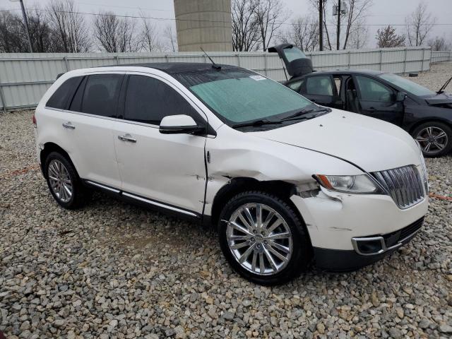 2LMDJ6JK9CBL09180 - 2012 LINCOLN MKX WHITE photo 4