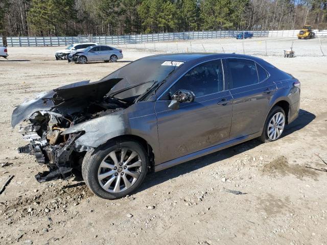 4T1C11AK9LU989845 - 2020 TOYOTA CAMRY LE GRAY photo 1