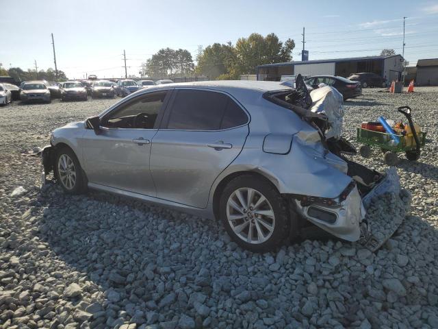 4T1C11AK1PU121943 - 2023 TOYOTA CAMRY LE SILVER photo 2