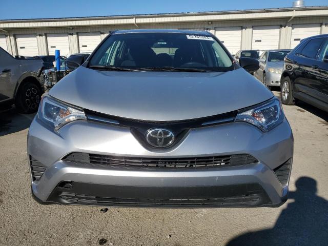 2T3ZFREV3JW522682 - 2018 TOYOTA RAV4 LE SILVER photo 5