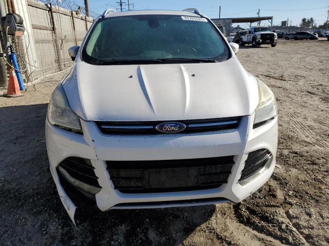 1FMCU0J99EUA45576 - 2014 FORD ESCAPE TITANIUM 白色 照片 5