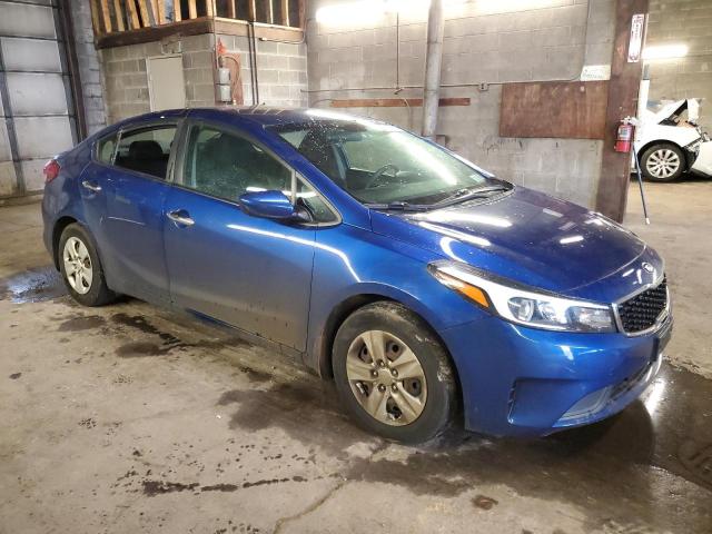 3KPFK4A72HE133093 - 2017 KIA FORTE LX BLUE photo 4