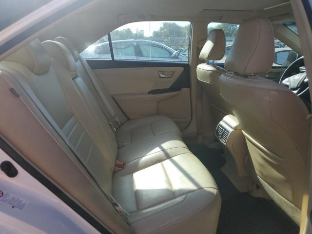 4T1BF1FK9HU645882 - 2017 TOYOTA CAMRY LE 白色 照片 10