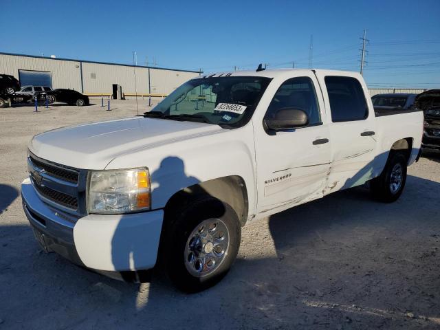 3GCPCREA8BG367335 - 2011 CHEVROLET SILVRDO LT C1500  LS WHITE photo 1