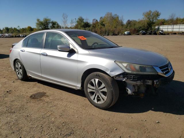 1HGCR2E36DA162072 - 2013 HONDA ACCORD LX SILVER photo 4