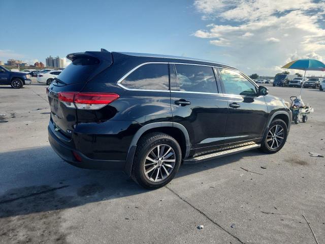 5TDKZRFH6JS541553 - 2018 TOYOTA HIGHLANDER SE 黑色 照片 3