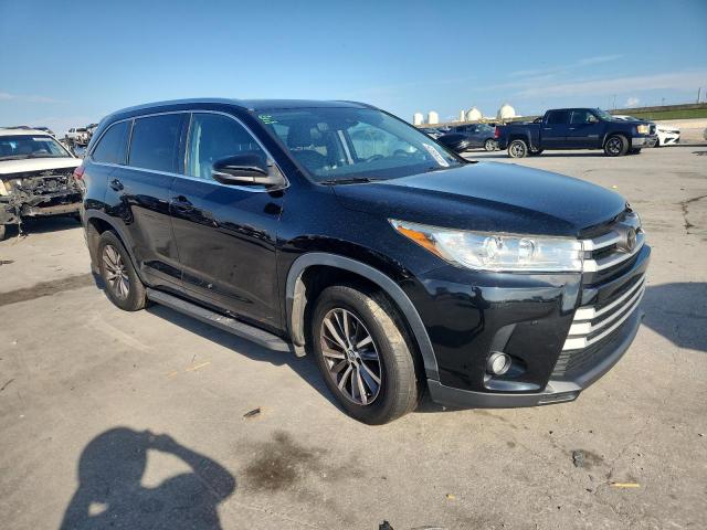 5TDKZRFH6JS541553 - 2018 TOYOTA HIGHLANDER SE 黑色 照片 4