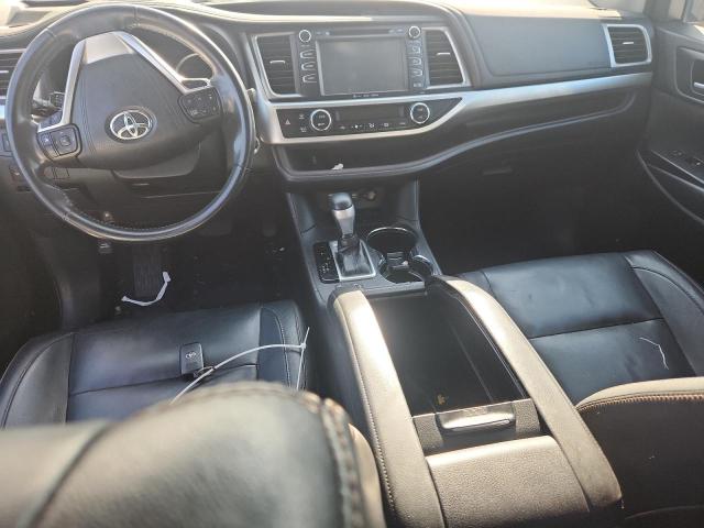 5TDKZRFH6JS541553 - 2018 TOYOTA HIGHLANDER SE 黑色 照片 8