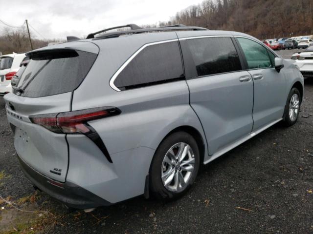 5TDCSKFC8PS085651 - 2023 TOYOTA SIENNA XSE SILVER photo 3