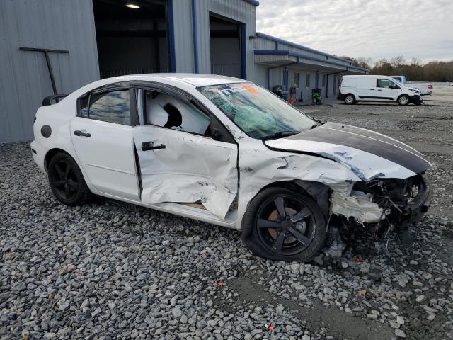 JM1BK12F551269672 - 2005 MAZDA 3 I WHITE photo 4