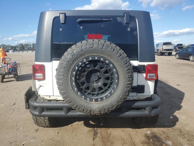 1J4BA3H13AL174319 - 2010 JEEP WRANGLER U SPORT WHITE photo 6