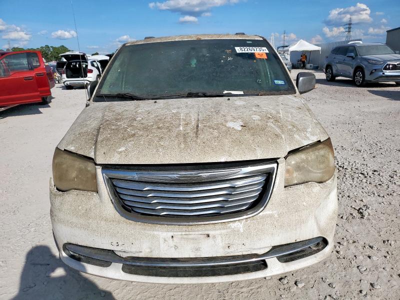 2C4RC1CGXDR606950 - 2013 CHRYSLER TOWN & COU TOURING L WHITE photo 5