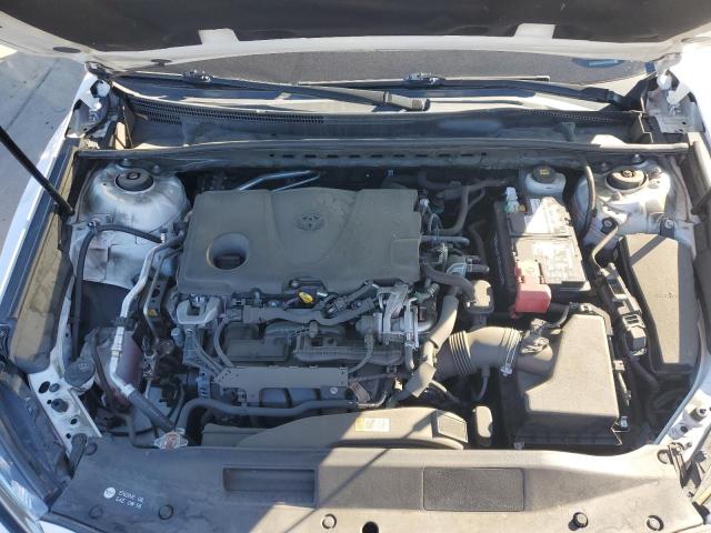 JTNB11HK3J3064126 - 2018 TOYOTA CAMRY L თეთრი ფოტო 11