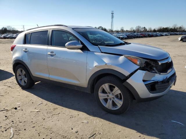 KNDPB3A24B7099734 - 2011 KIA SPORTAGE LX SILVER photo 4