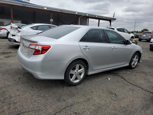 4T1BF1FK7DU698722 - 2013 TOYOTA CAMRY L SILVER photo 3