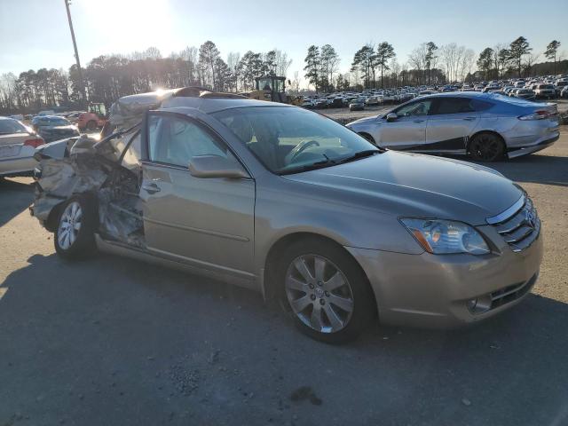 4T1BK36B96U101547 - 2006 TOYOTA AVALON XL GOLD photo 4