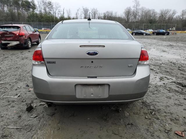 1FAHP35N38W198186 - 2008 FORD FOCUS SE GRAY photo 6