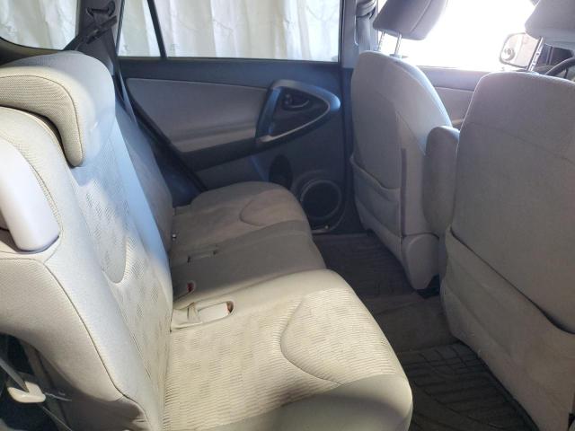 2T3BF4DV3BW131670 - 2011 TOYOTA RAV4 SILVER photo 11