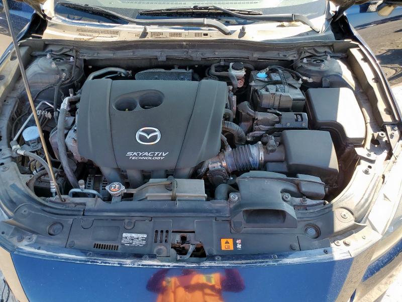 3MZBN1V35JM246041 - 2018 MAZDA 3 TOURING BLUE photo 11