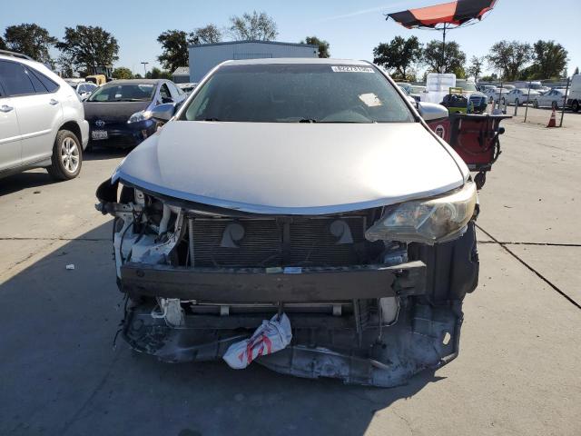4T4BF1FK6CR186227 - 2012 TOYOTA CAMRY BASE SILVER photo 5
