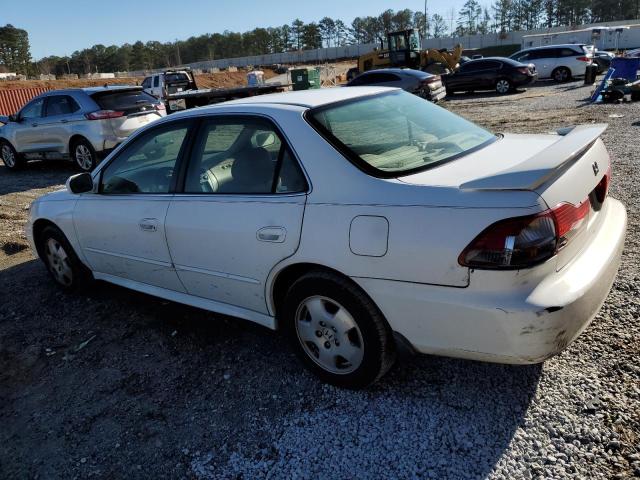 1HGCG16582A077358 - 2002 HONDA ACCORD EX WHITE photo 2