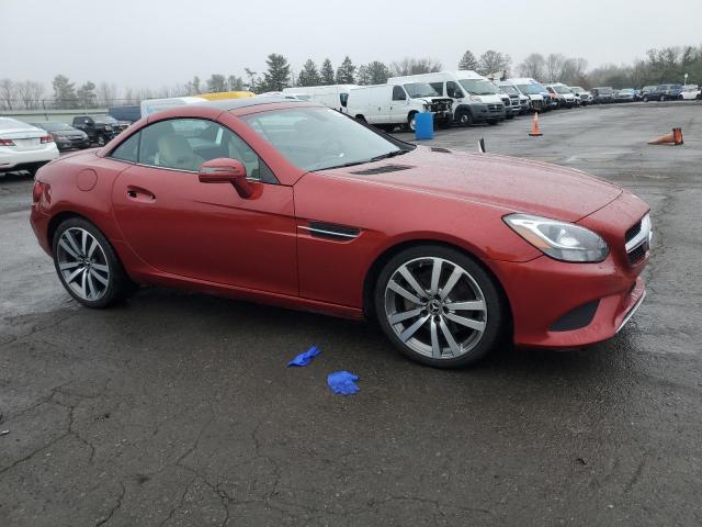 WDDPK3JA3JF151484 - 2018 MERCEDES-BENZ SLC 300 RED photo 4