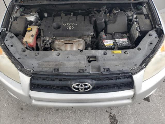 2T3BF4DV8AW050548 - 2010 TOYOTA RAV4 ვერცხლისფერი ფოტო 12