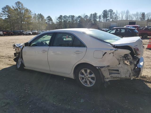 4T4BF3EK0BR169869 - 2011 TOYOTA CAMRY BASE WHITE photo 2