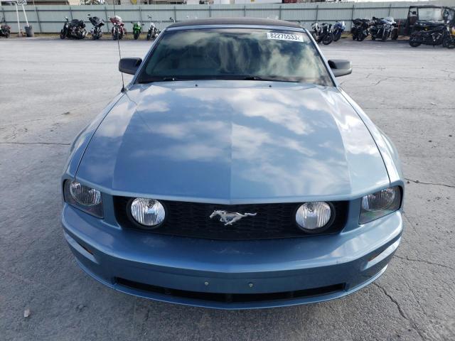 1ZVHT85H665142529 - 2006 FORD MUSTANG GT BLUE photo 5