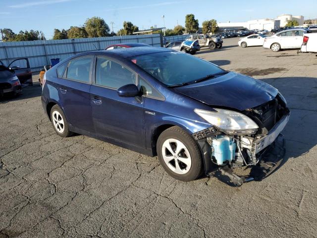 JTDKN3DU7D1640361 - 2013 TOYOTA PRIUS BLUE photo 4