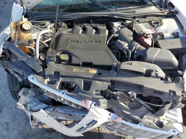3LNHL2GC9CR818946 - 2012 LINCOLN MKZ WHITE photo 11