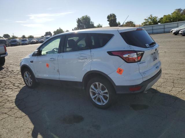 1FMCU0GD3HUA82459 - 2017 FORD ESCAPE SE Ақ фото 2