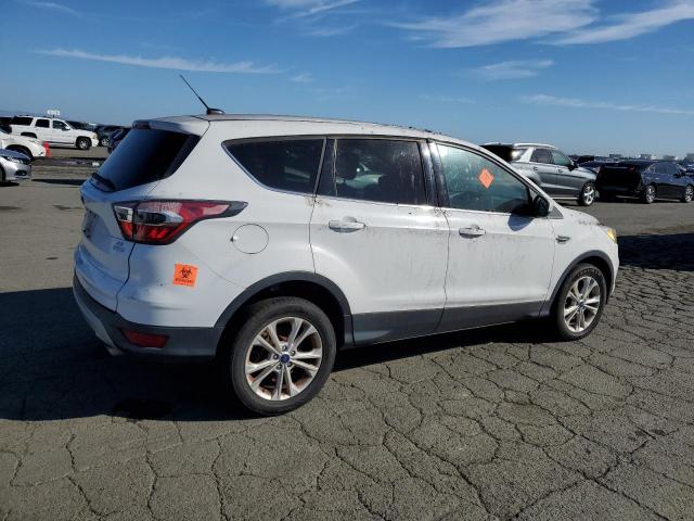 1FMCU0GD3HUA82459 - 2017 FORD ESCAPE SE Ақ фото 3