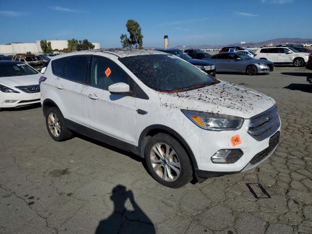 1FMCU0GD3HUA82459 - 2017 FORD ESCAPE SE Ақ фото 4