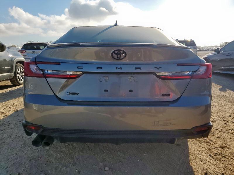 4T1DAACK6SU573266 - 2025 TOYOTA CAMRY XSE SILVER photo 6