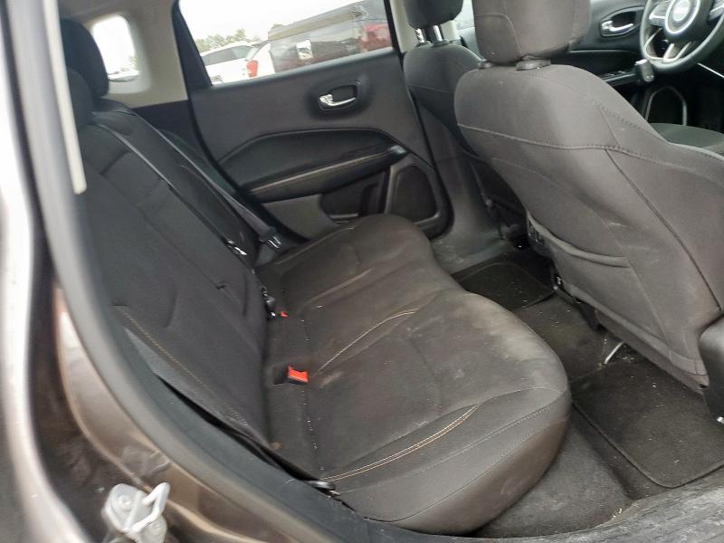 3C4NJCAB5JT223885 - 2018 JEEP COMPASS SPORT Серый фото 11