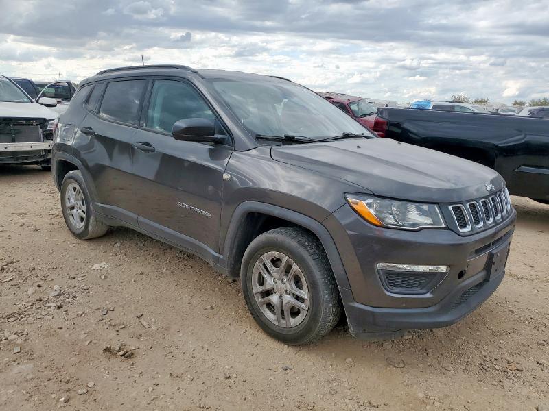 3C4NJCAB5JT223885 - 2018 JEEP COMPASS SPORT Серый фото 4