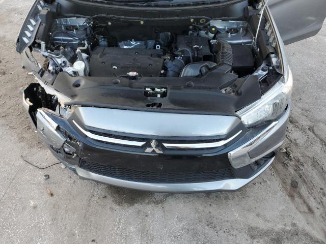 JA4AP3AU3JU019651 - 2018 MITSUBISHI OUTLANDER ES Gri fotoğraf 12