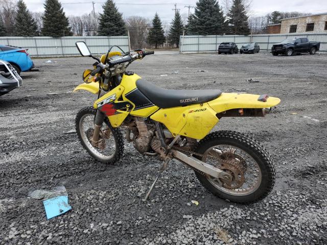 JS1SK43A612100263 - 2001 SUZUKI DR-Z400 S YELLOW photo 3