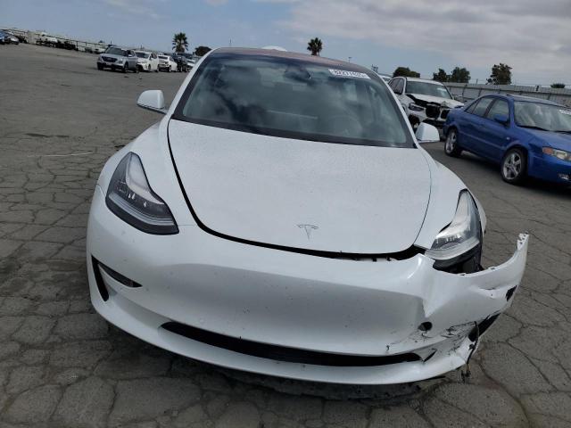 5YJ3E1EA1JF009119 - 2018 TESLA MODEL 3 თეთრი ფოტო 5