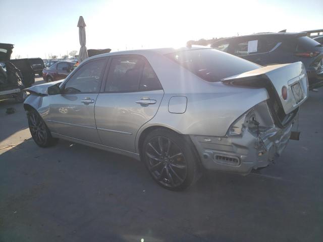 JTHBD182710018889 - 2001 LEXUS IS 300 SILVER photo 2