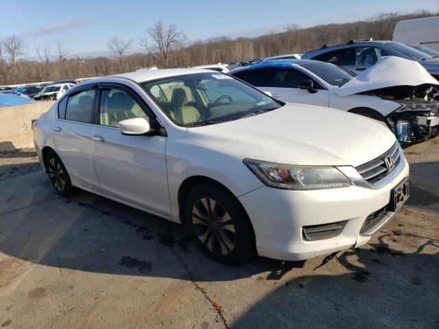 1HGCR2F34FA055913 - 2015 HONDA ACCORD LX WHITE photo 4