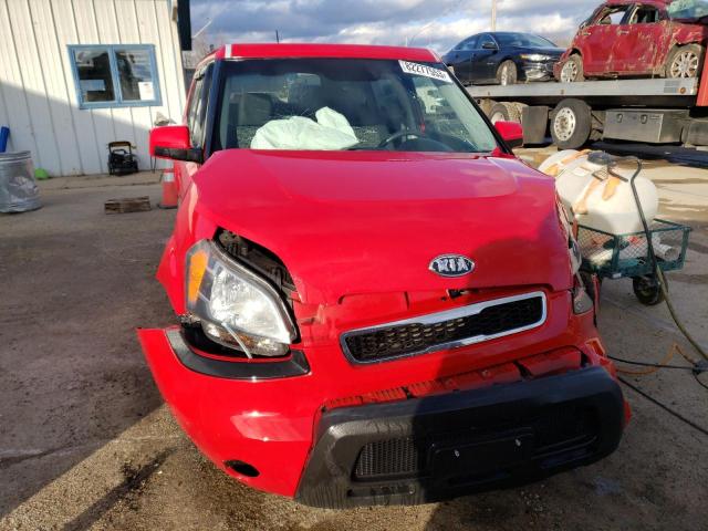 KNDJT2A22A7060975 - 2010 KIA SOUL + RED photo 5